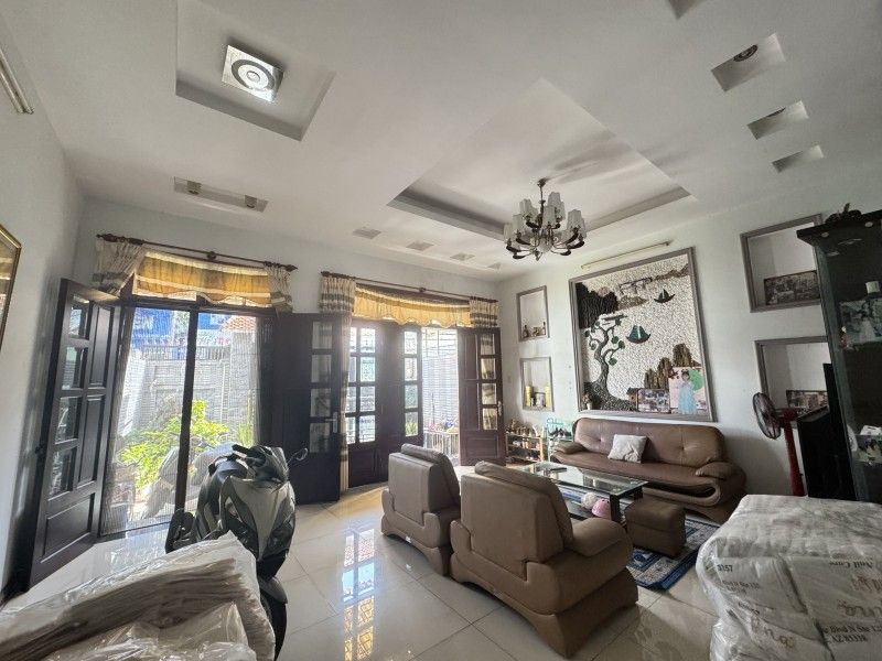 Bán Nhà Hẻm Xe Hơi 156m2 4 Tầng Ngang 6.5m Giá 14.5 Tỷ Lã Xuân Oai